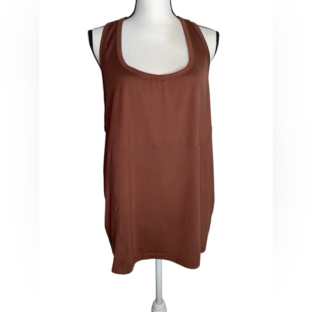 Fabletics Phoenix Racerback Tank - Picture 3 of 10